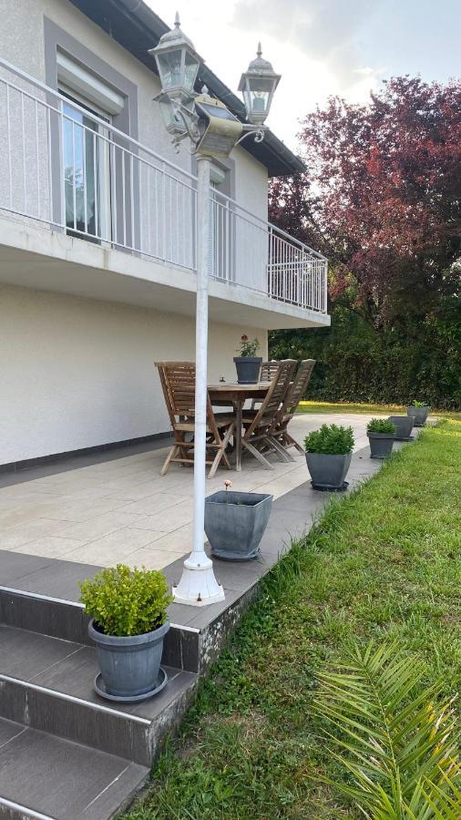 Maison Quietude Chavanoz Exteriör bild